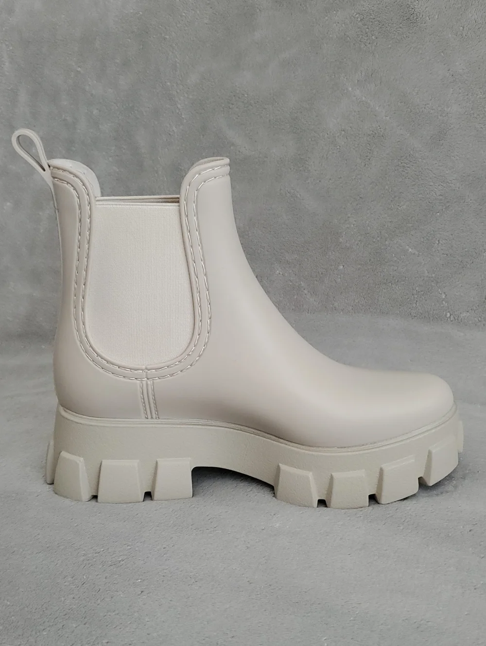 🆕️JEFFREY CAMPBELL Cream Platform Water Resistant Chelsea Lug Sole Boots SIZE:6